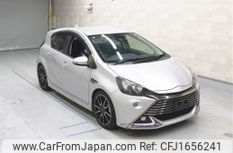 toyota aqua 2016 CFJ1656241