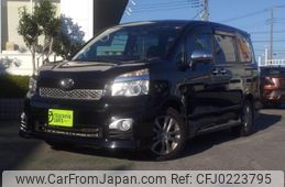 toyota voxy 2012 -TOYOTA--Voxy DBA-ZRR70W--ZRR70W-0533607---TOYOTA--Voxy DBA-ZRR70W--ZRR70W-0533607-