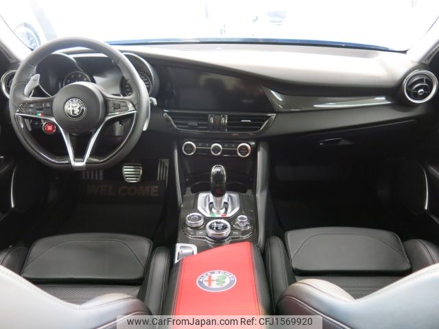 alfa-romeo giulia 2018 CFJ1569920 image 2