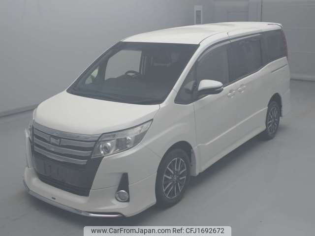 toyota noah 2014 CFJ1692672 image 1