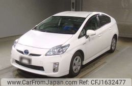 toyota prius 2011 CFJ1632477