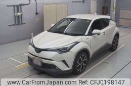 toyota c-hr 2017 -TOYOTA--C-HR DAA-ZYX10--ZYX10-2068813---TOYOTA--C-HR DAA-ZYX10--ZYX10-2068813-