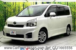 toyota voxy 2012 CFJ1665556