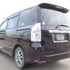 toyota voxy 2011 NIKYO_YK30996 image 1