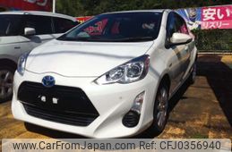 toyota aqua 2015 -TOYOTA--AQUA DAA-NHP10--NHP10-6450211---TOYOTA--AQUA DAA-NHP10--NHP10-6450211-