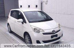 toyota ractis 2012 CFJ1643435