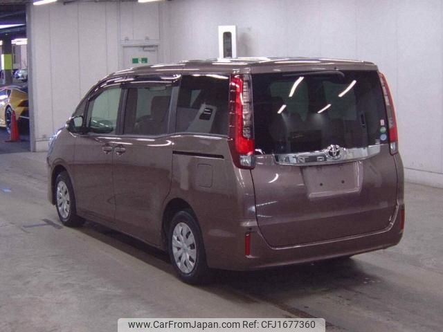 toyota noah 2017 CFJ1677360 image 2