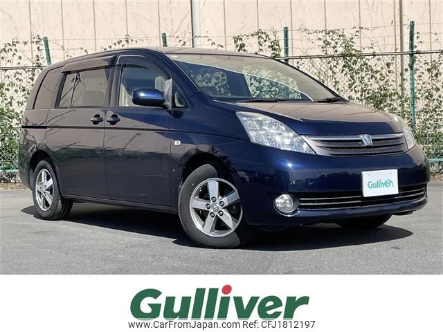 toyota isis 2005 CFJ1812197 image 1