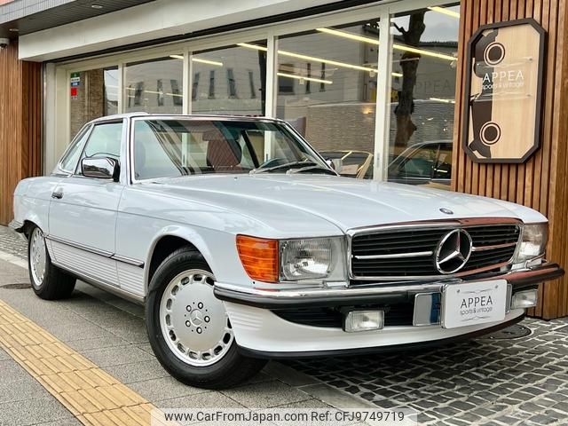 mercedes-benz sl-class 1987 GOO_JP_700057071230240417001 image 1