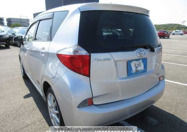 toyota ractis 2012 CFJ1690651 image 2