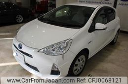 toyota aqua 2013 quick_quick_DAA-NHP10_6138085