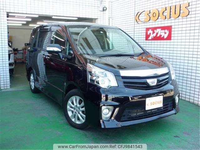 toyota noah 2011 -TOYOTA--Noah DBA-ZRR70W--ZRR70W-0428609---TOYOTA--Noah DBA-ZRR70W--ZRR70W-0428609- image 1