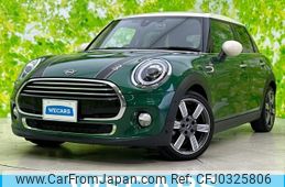 mini mini-others 2019 quick_quick_DBA-XU15M_WMWXU720702L32754