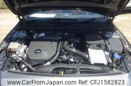 mercedes-benz a-class 2018 CFJ1582823