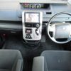 toyota voxy 2013 -TOYOTA--Voxy DBA-ZRR70G--ZRR70-0584381---TOYOTA--Voxy DBA-ZRR70G--ZRR70-0584381- image 27