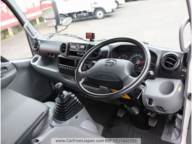 hino dutro 2017 CFJ1842336 image 2