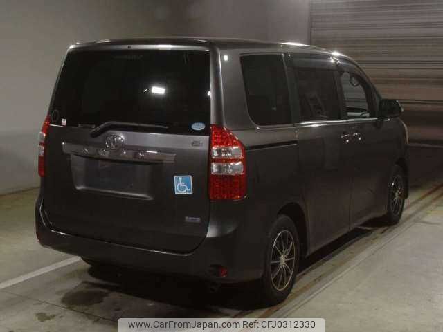 toyota noah 2011 TE2091 image 1