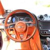 bentley bentayga 2018 quick_quick_ABA-BADDB_SJAAF14V6JC022262 image 14