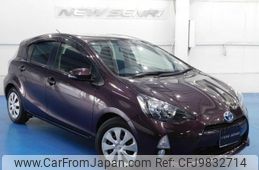 toyota aqua 2014 -TOYOTA--AQUA NHP10--2323183---TOYOTA--AQUA NHP10--2323183-