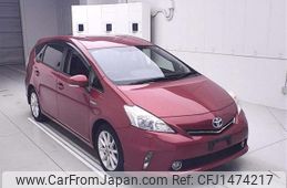 toyota prius-α 2012 CFJ1474217