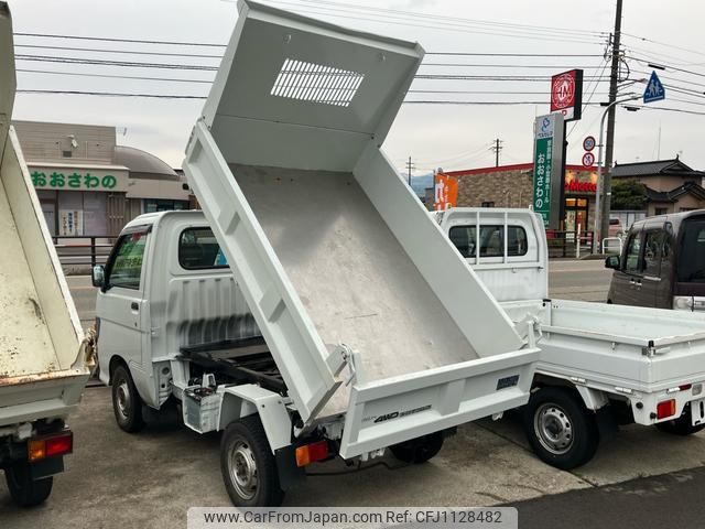 daihatsu hijet-truck 1997 b7135f2fe91b01f5907597b112db633f image 1