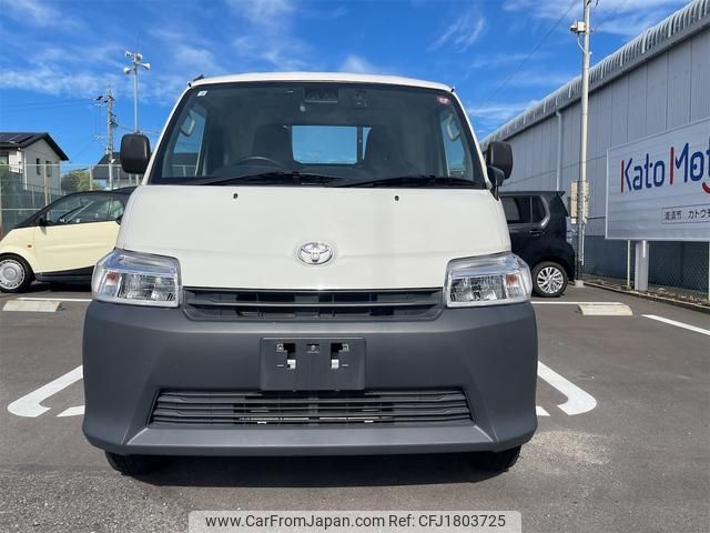 toyota townace-truck 2023 CFJ1803725 image 2