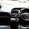 toyota noah 2015 quick_quick_DBA-ZRR80G_ZRR80G-0134361 image 10