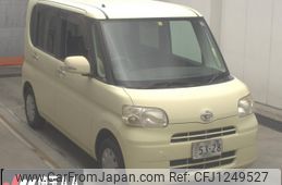 daihatsu tanto 2010 CFJ1249527