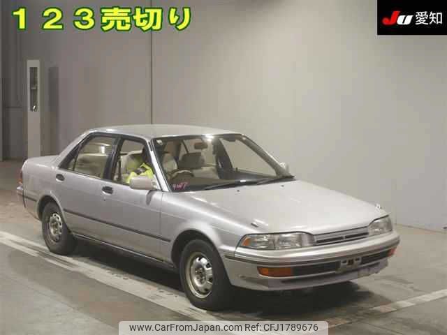 toyota carina 1990 CFJ1789676 image 1