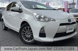 toyota aqua 2013 -TOYOTA--AQUA DAA-NHP10--NHP10-6194885---TOYOTA--AQUA DAA-NHP10--NHP10-6194885-