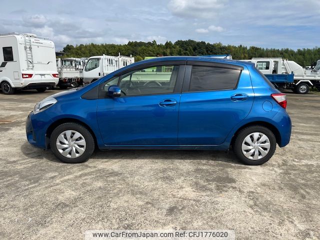 toyota vitz 2017 CFJ1776020 image 2