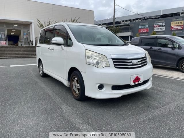 toyota noah 2011 -TOYOTA--Noah DBA-ZRR70G--ZRR70-0421674---TOYOTA--Noah DBA-ZRR70G--ZRR70-0421674- image 1