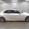 lexus is 2023 CFJ1843183 image 8