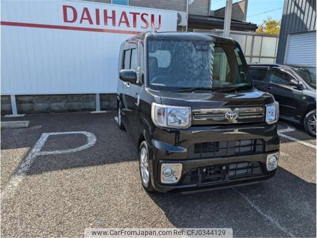 toyota pixis-mega 2019 -TOYOTA--Pixis Mega DBA-LA700A--LA700A-0024559---TOYOTA--Pixis Mega DBA-LA700A--LA700A-0024559- image 1