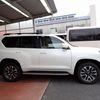 toyota land-cruiser-prado 2022 24230707 image 4