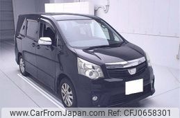 toyota noah 2012 -TOYOTA 【春日井 310ﾃ305】--Noah ZRR70W-0516943---TOYOTA 【春日井 310ﾃ305】--Noah ZRR70W-0516943-