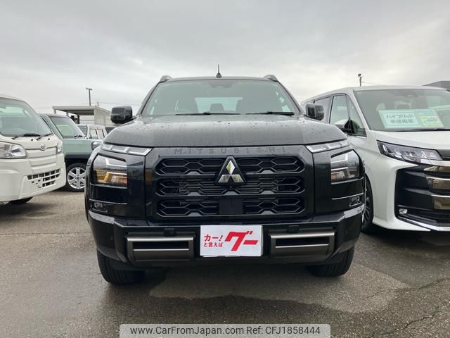 mitsubishi triton 2024 CFJ1858444 image 2