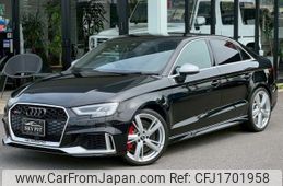 audi rs3 2018 CFJ1701958