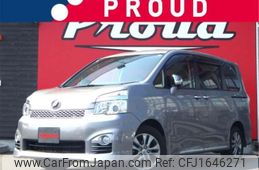 toyota voxy 2013 CFJ1646271