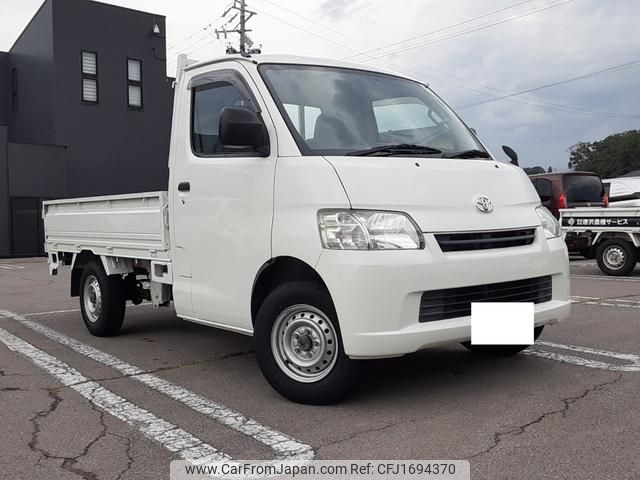 toyota liteace-truck 2018 CFJ1694370 image 2