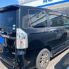 toyota voxy 2011 CFJ1616387 image 2