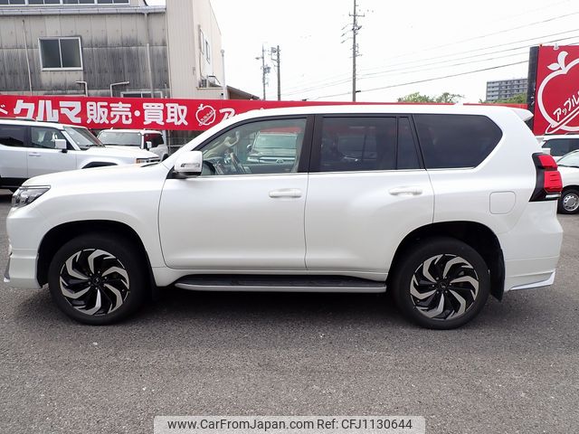 toyota land-cruiser-prado 2020 25112514 image 2