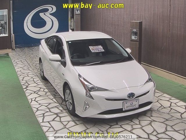 toyota prius 2017 -TOYOTA--Prius ZVW51-6056957---TOYOTA--Prius ZVW51-6056957- image 1