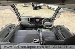 isuzu elf-truck 2012 GOO_JP_700040407230250711001