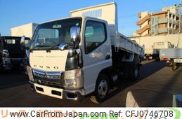 mitsubishi-fuso canter 2011 GOO_NET_EXCHANGE_0520179A30250211W001