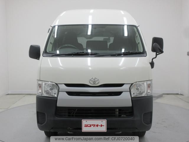 toyota regiusace-van 2017 quick_quick_LDF-KDH206K_KDH206-8114886 image 2