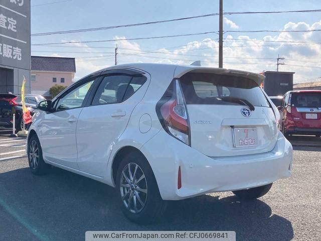 toyota aqua 2017 -TOYOTA--AQUA NHP10--NHP10-6687169---TOYOTA--AQUA NHP10--NHP10-6687169- image 2