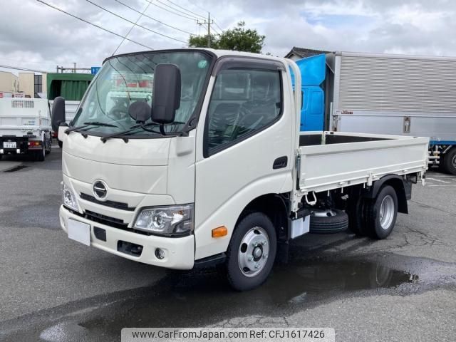 hino dutro 2024 CFJ1617426 image 1