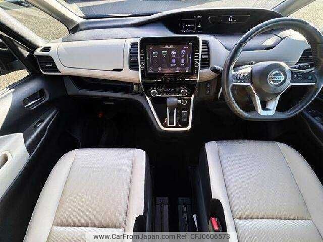 nissan serena 2016 504928-927077 image 1