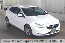 volvo v40 2017 quick_quick_DBA-MB4154T_YV1MV2920H2379938